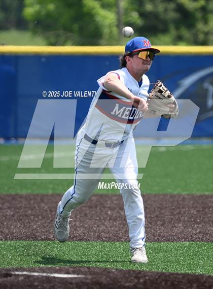 Thumbnail 1 in Oneonta vs. Medina photogallery.