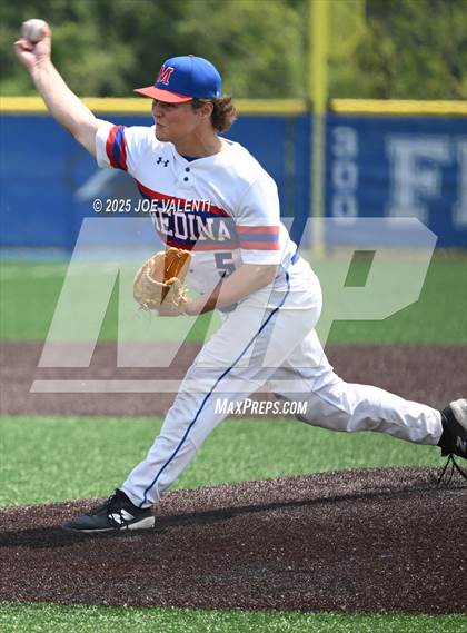 Thumbnail 1 in Oneonta vs. Medina photogallery.