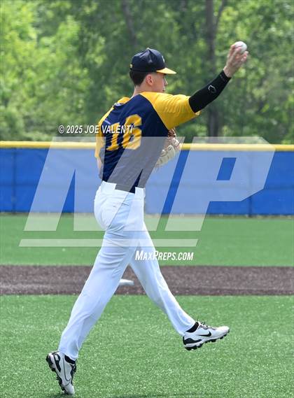 Thumbnail 1 in Oneonta vs. Medina photogallery.