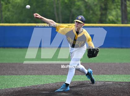 Thumbnail 1 in Oneonta vs. Medina photogallery.