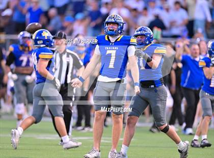 Thumbnail 3 in Friendswood @ Anderson (UIL 5A D1 Football Bi District) photogallery.