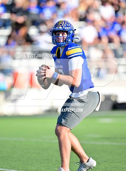 Thumbnail 1 in Friendswood @ Anderson (UIL 5A D1 Football Bi District) photogallery.