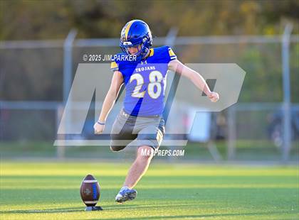 Thumbnail 1 in Friendswood @ Anderson (UIL 5A D1 Football Bi District) photogallery.