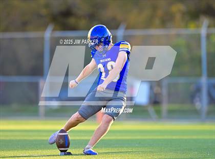 Thumbnail 2 in Friendswood @ Anderson (UIL 5A D1 Football Bi District) photogallery.