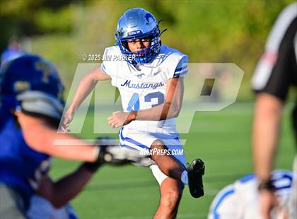 Thumbnail 2 in Friendswood @ Anderson (UIL 5A D1 Football Bi District) photogallery.
