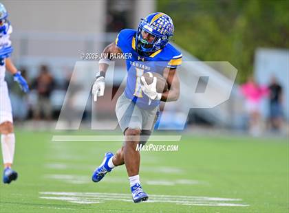 Thumbnail 2 in Friendswood @ Anderson (UIL 5A D1 Football Bi District) photogallery.