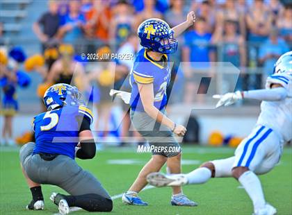 Thumbnail 1 in Friendswood @ Anderson (UIL 5A D1 Football Bi District) photogallery.