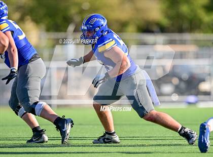 Thumbnail 2 in Friendswood @ Anderson (UIL 5A D1 Football Bi District) photogallery.