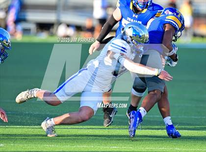 Thumbnail 2 in Friendswood @ Anderson (UIL 5A D1 Football Bi District) photogallery.