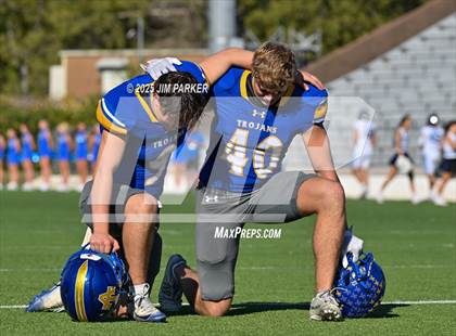 Thumbnail 3 in Friendswood @ Anderson (UIL 5A D1 Football Bi District) photogallery.