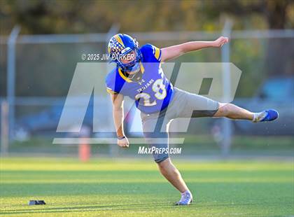 Thumbnail 3 in Friendswood @ Anderson (UIL 5A D1 Football Bi District) photogallery.