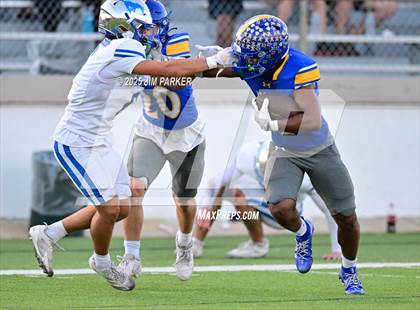 Thumbnail 2 in Friendswood @ Anderson (UIL 5A D1 Football Bi District) photogallery.