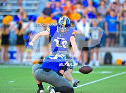 Thumbnail 3 in Friendswood @ Anderson (UIL 5A D1 Football Bi District) photogallery.