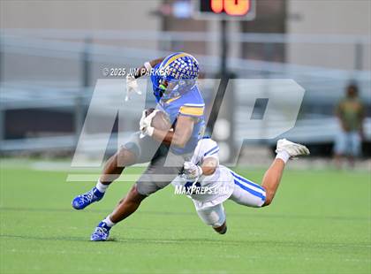 Thumbnail 2 in Friendswood @ Anderson (UIL 5A D1 Football Bi District) photogallery.