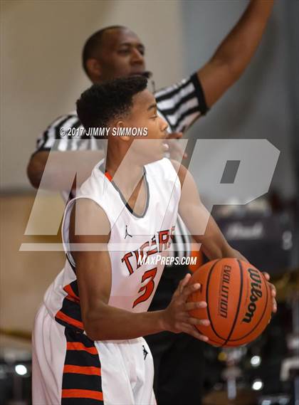 Thumbnail 2 in Granite City @ Edwardsville photogallery.
