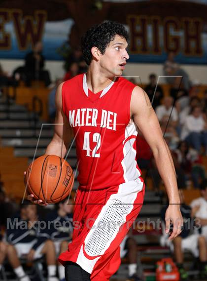 Thumbnail 2 in Mater Dei vs. Warren (Jim Harris Memorial) photogallery.