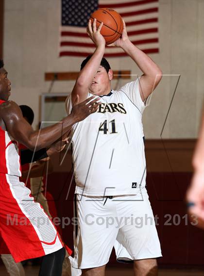 Thumbnail 3 in Mater Dei vs. Warren (Jim Harris Memorial) photogallery.