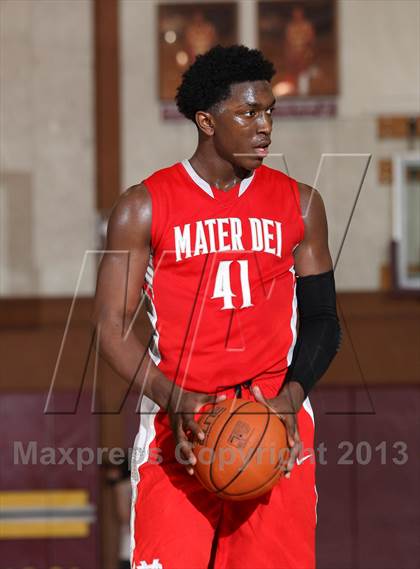 Thumbnail 3 in Mater Dei vs. Warren (Jim Harris Memorial) photogallery.