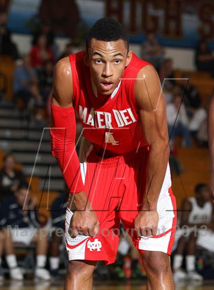 Thumbnail 3 in Mater Dei vs. Warren (Jim Harris Memorial) photogallery.