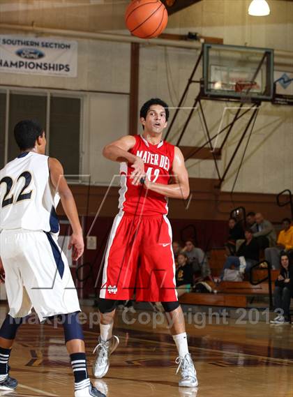 Thumbnail 1 in Mater Dei vs. Warren (Jim Harris Memorial) photogallery.