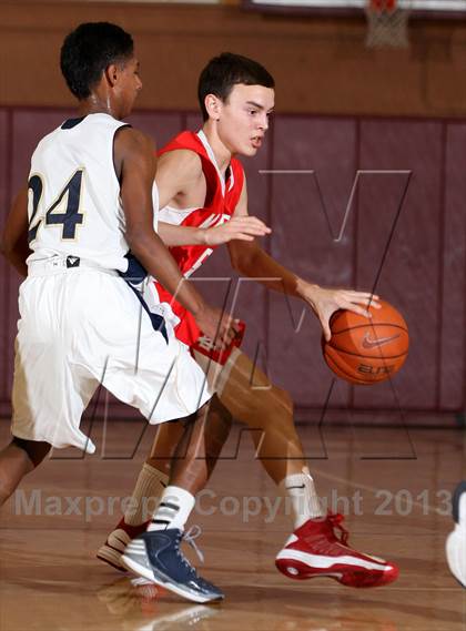 Thumbnail 3 in Mater Dei vs. Warren (Jim Harris Memorial) photogallery.