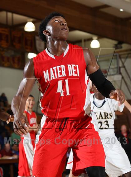 Thumbnail 3 in Mater Dei vs. Warren (Jim Harris Memorial) photogallery.