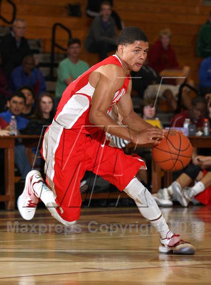 Thumbnail 2 in Mater Dei vs. Warren (Jim Harris Memorial) photogallery.