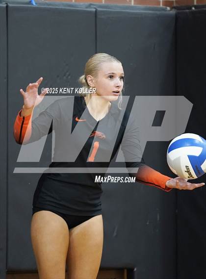 Thumbnail 1 in Fraser @ Utica photogallery.