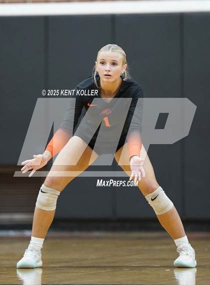 Thumbnail 2 in Fraser @ Utica photogallery.