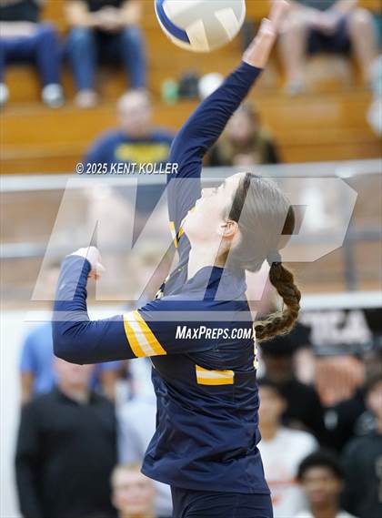 Thumbnail 1 in Fraser @ Utica photogallery.