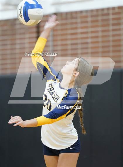 Thumbnail 2 in Fraser @ Utica photogallery.