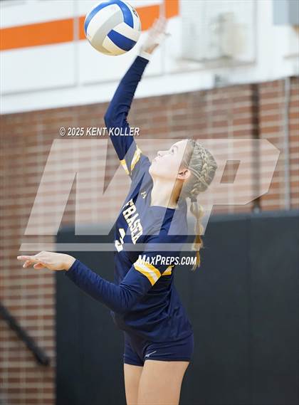 Thumbnail 2 in Fraser @ Utica photogallery.