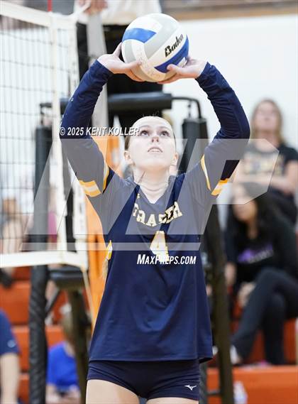 Thumbnail 3 in Fraser @ Utica photogallery.