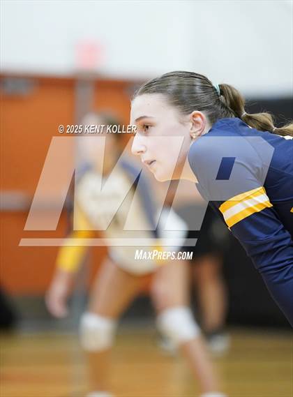 Thumbnail 2 in Fraser @ Utica photogallery.