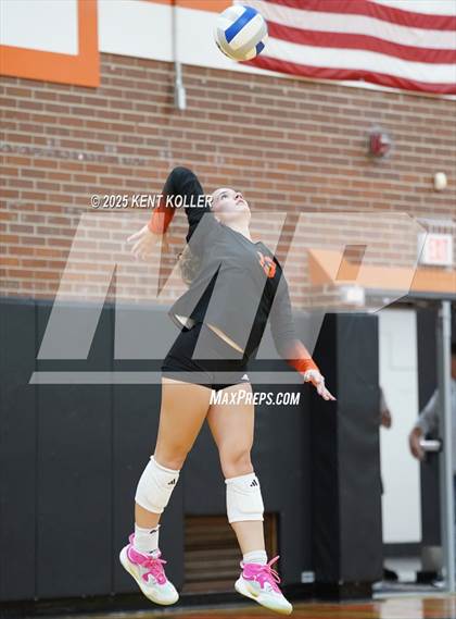 Thumbnail 1 in Fraser @ Utica photogallery.