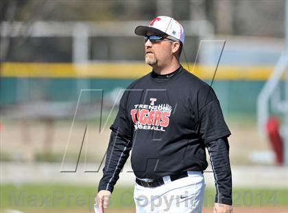 Thumbnail 3 in Honey Grove vs. Trenton (Sam Rayburn Wood Bat Tournament) photogallery.