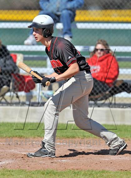 Thumbnail 3 in Honey Grove vs. Trenton (Sam Rayburn Wood Bat Tournament) photogallery.