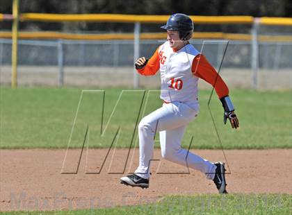 Thumbnail 1 in Honey Grove vs. Trenton (Sam Rayburn Wood Bat Tournament) photogallery.