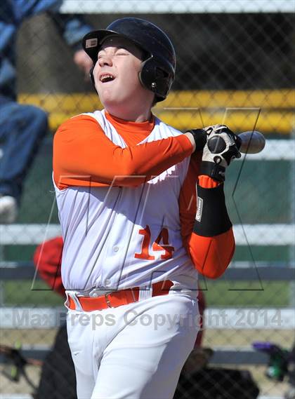 Thumbnail 3 in Honey Grove vs. Trenton (Sam Rayburn Wood Bat Tournament) photogallery.