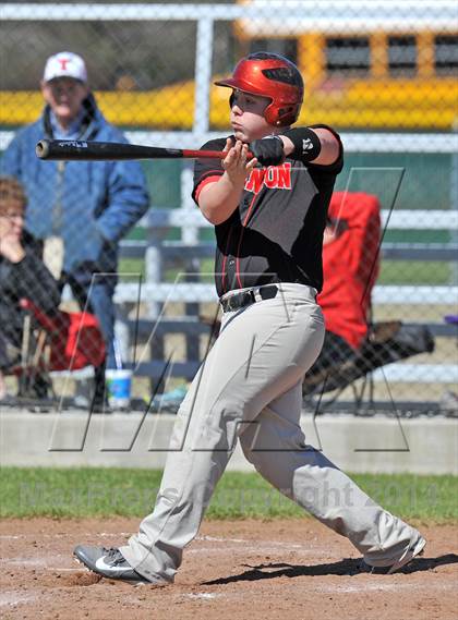 Thumbnail 3 in Honey Grove vs. Trenton (Sam Rayburn Wood Bat Tournament) photogallery.