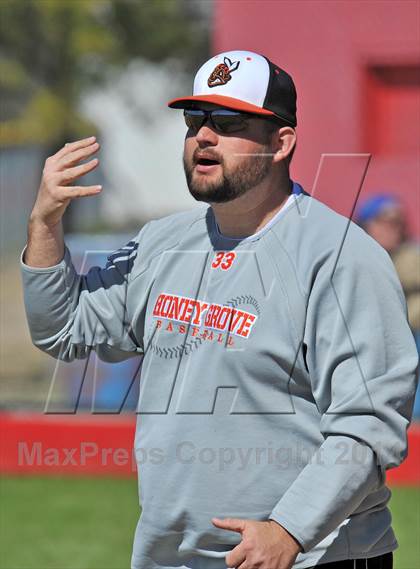 Thumbnail 2 in Honey Grove vs. Trenton (Sam Rayburn Wood Bat Tournament) photogallery.