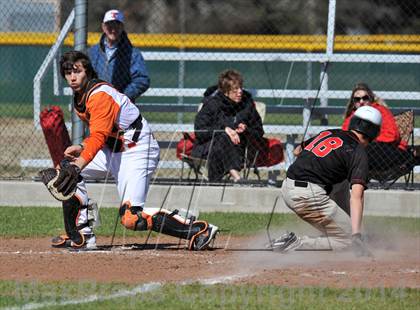 Thumbnail 2 in Honey Grove vs. Trenton (Sam Rayburn Wood Bat Tournament) photogallery.