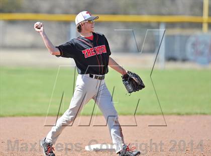 Thumbnail 3 in Honey Grove vs. Trenton (Sam Rayburn Wood Bat Tournament) photogallery.