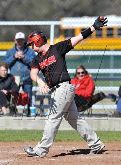 Thumbnail 1 in Honey Grove vs. Trenton (Sam Rayburn Wood Bat Tournament) photogallery.
