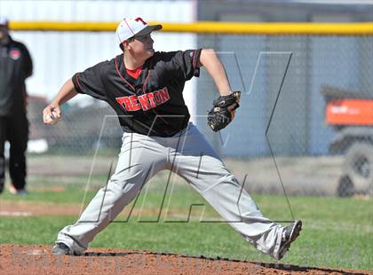 Thumbnail 1 in Honey Grove vs. Trenton (Sam Rayburn Wood Bat Tournament) photogallery.
