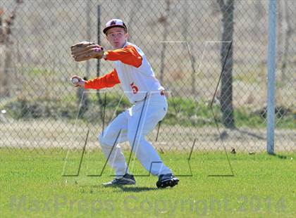 Thumbnail 3 in Honey Grove vs. Trenton (Sam Rayburn Wood Bat Tournament) photogallery.