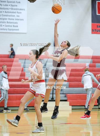 Thumbnail 2 in Maple Mountain @ Spanish Fork photogallery.