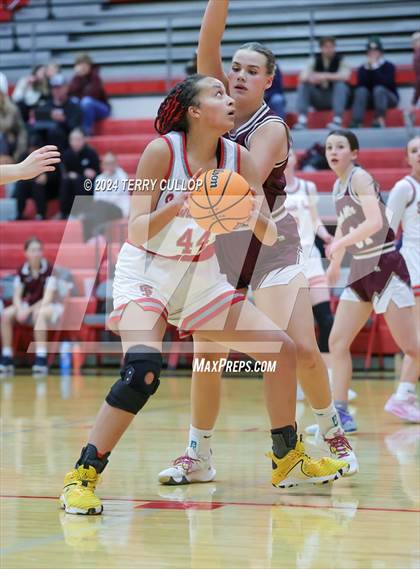 Thumbnail 2 in Maple Mountain @ Spanish Fork photogallery.