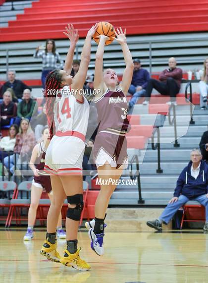 Thumbnail 3 in Maple Mountain @ Spanish Fork photogallery.