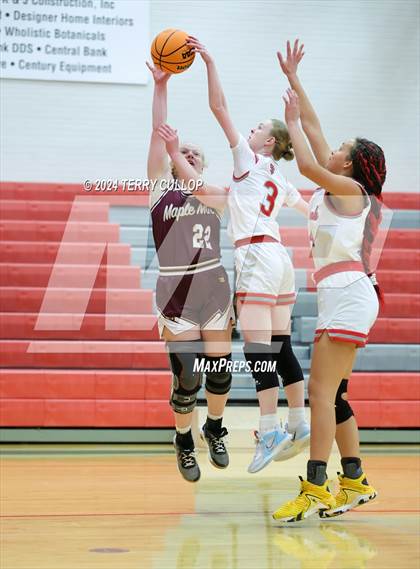 Thumbnail 2 in Maple Mountain @ Spanish Fork photogallery.